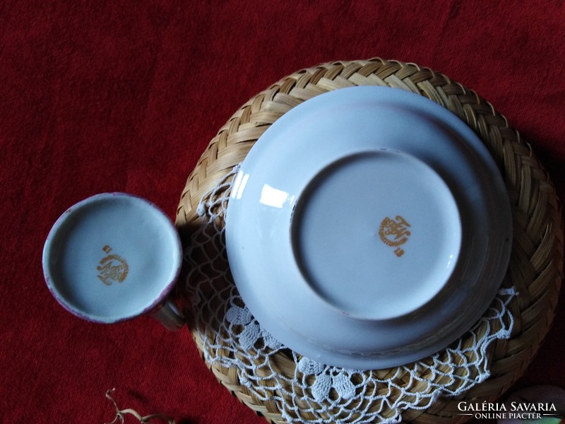 Vase, bowl set, with a nice pattern