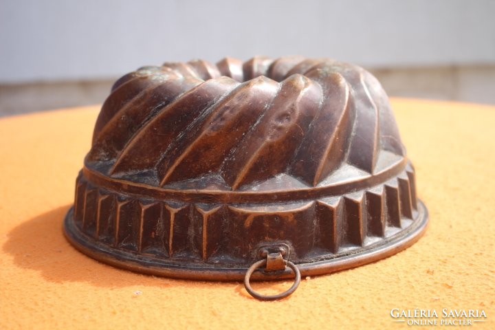 Special price. Antique ball oven shape copper wall decoration, cake oven! Also in the Biedermeier collection!