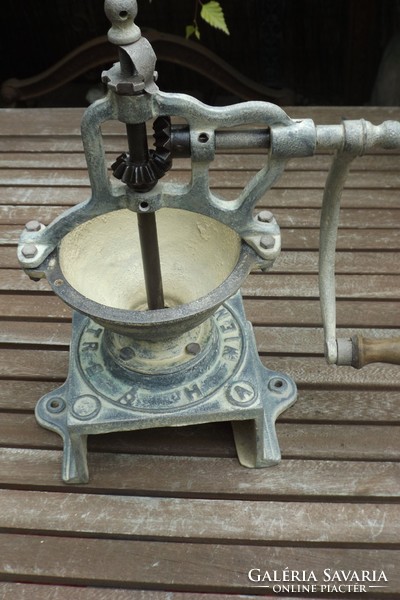 Renovated! Coffee grinder wiener cast iron grinder grinder shop rarity