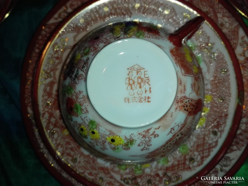 Kézzel festett ,japán porcelán reggeliző, teázó...5 személyes, 20 db.