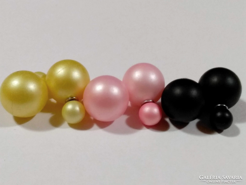 Double spherical earrings in 3 colors