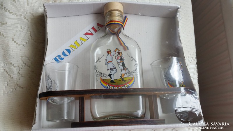 Retro Románia feliratú pálinkás készlet eredeti csomagolásban eladó!