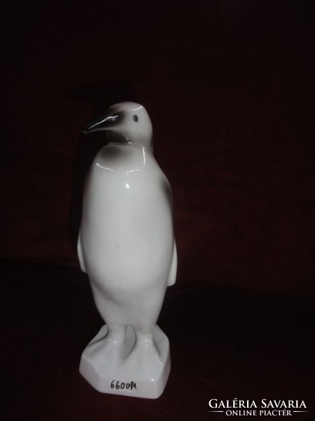 Hollóház porcelain, figural statue, penguin, 24 cm high. He has!