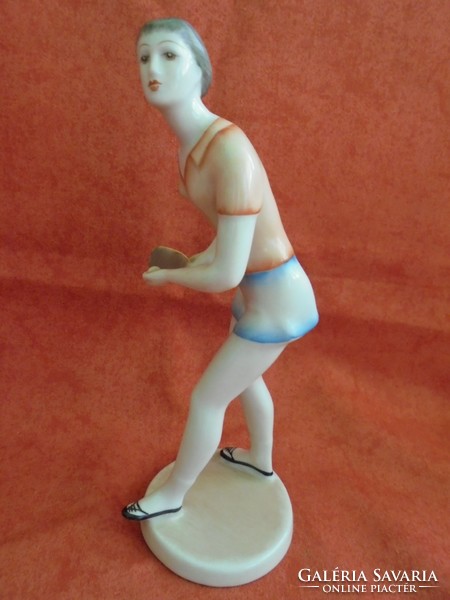 Hollóházi porcelán pin-pongos figura