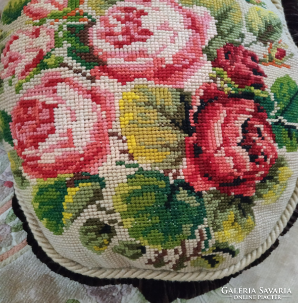 Gobelin gyönyörű rózsás párnahuzat szivacs töltelékkel