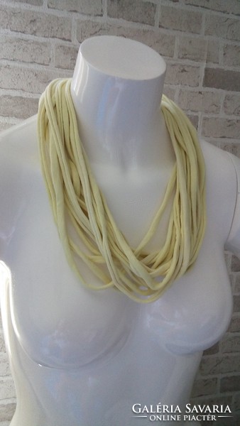 Halvány sárga újrahasznosított textil nyaklánc