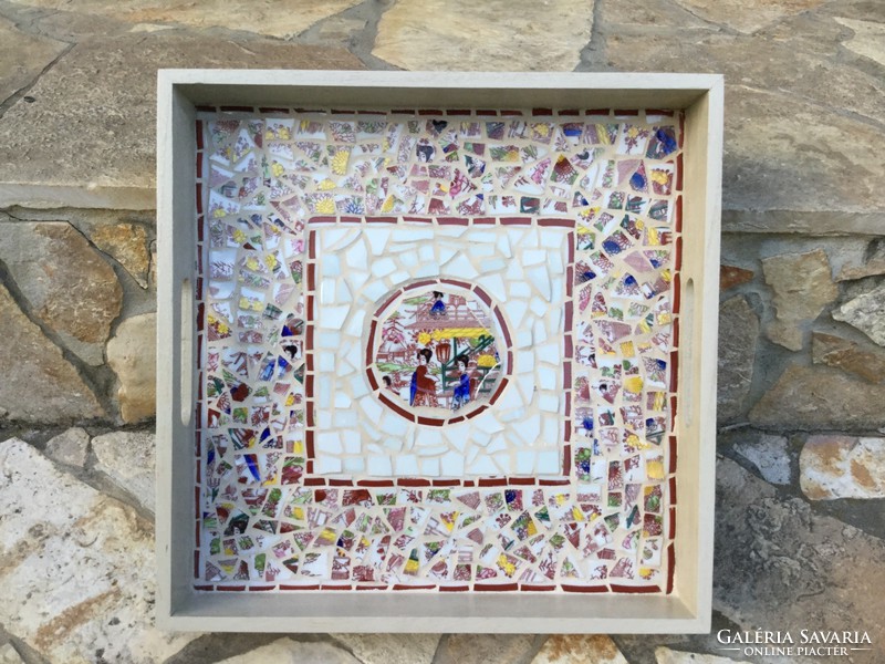 Keleti hangulat: Varázslatos Japán porcelán mozaik berakásos tálca
