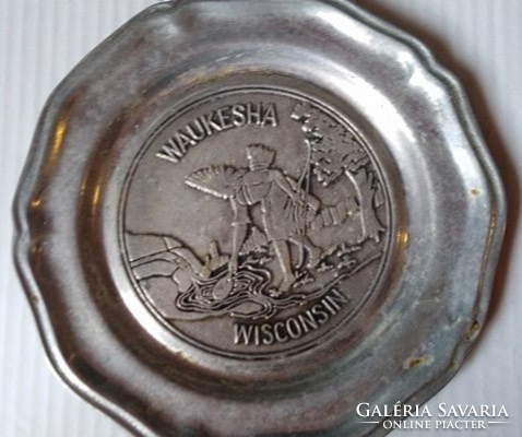 Waukesha Wisconsin Wilton Columbia PA USA kicsi armetale kézműves tál-tálka (Indián)