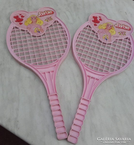 Original 1983. Vintage mattel barbie 2 tennis rackets (feather racket) 1 skipping rope in a transparent carrying case
