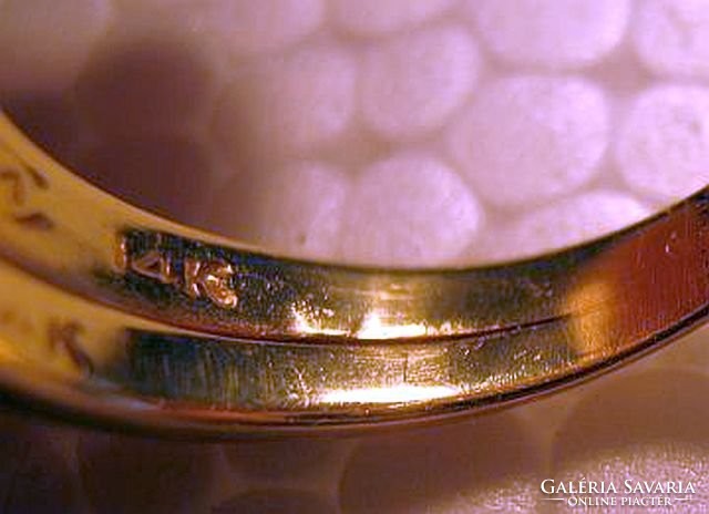 14 Kt Sárga Arany 0.30 Kt Gyémánt és Gránát alaszkai 22 Kt arany rögökkel díszített gyűrű