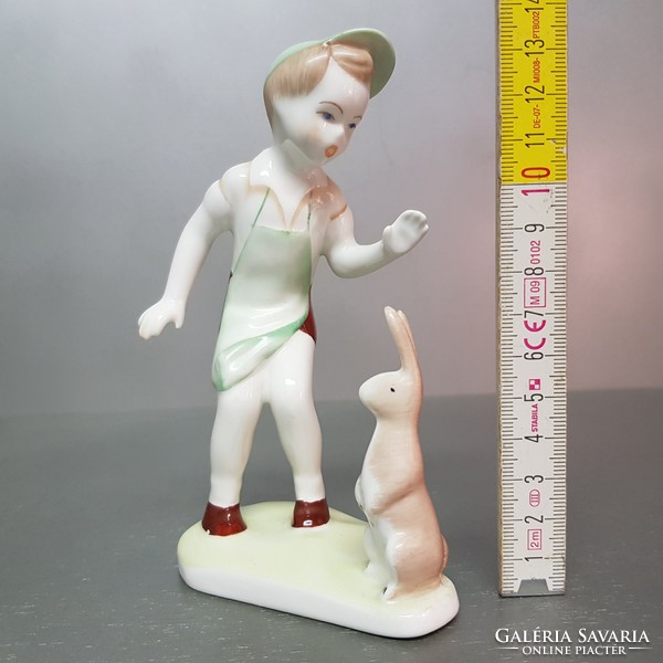 Porcelain figurine with little bunny from Aquincum (813)
