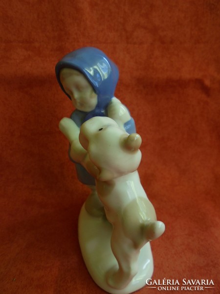 GDR porcelán figura: Kislány kutyával