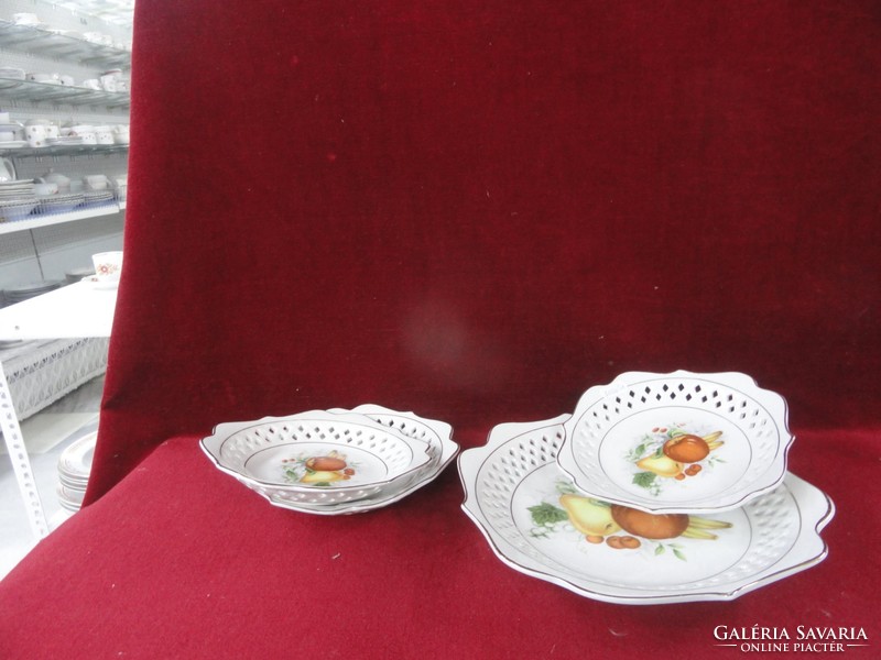 Furnishing porcelain cake bowl with three plates. With openwork border. He has!