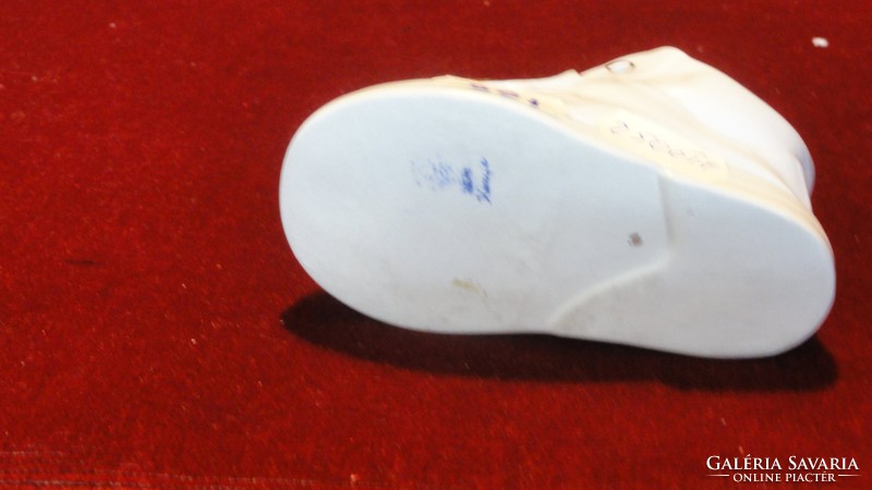 Aquincum porcelain white small shoes with gold laces. He has! Jokai.