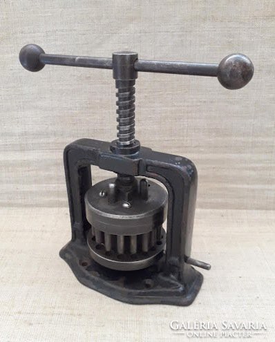 Antique dental pulling press, ball press