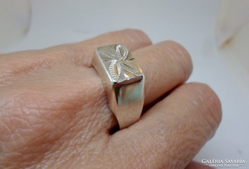 Szép kézműves ezüst pecsétgyűrű