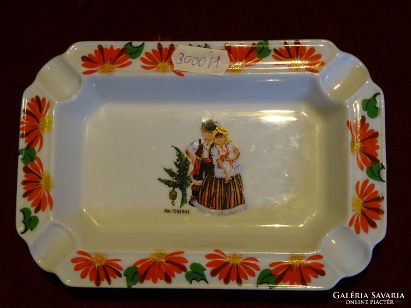Seve porcelain, Limoges French ashtray. Souvenir from Tenerife, decorated with a folk motif. He has!