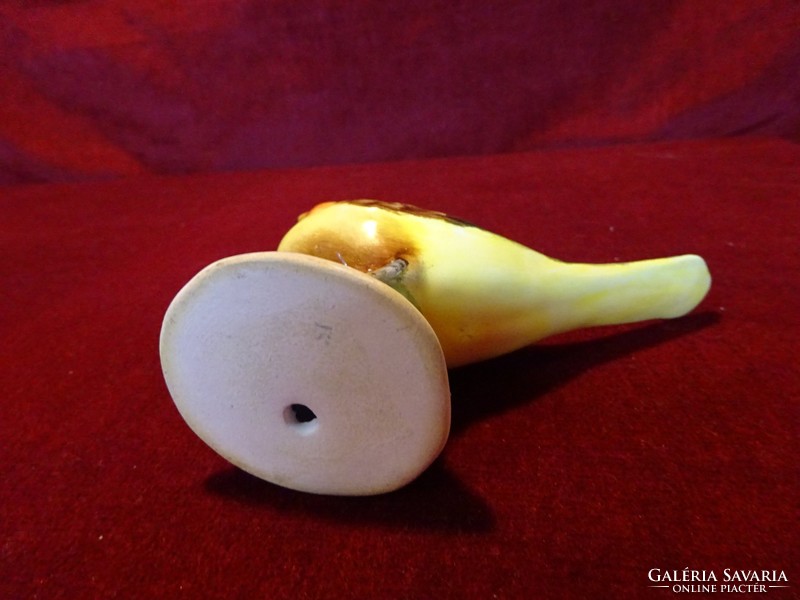 Bodrogkeresztúri porcelán madár. Mérete: 10,5 x 13 cm. Vanneki! Jókai