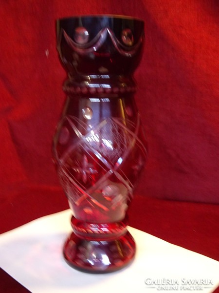 Polished glass, burgundy crystal vase. 31 cm high. He has!
