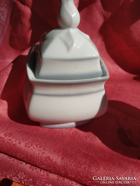 Porcelain sugar bowl and cream pourer for replacement