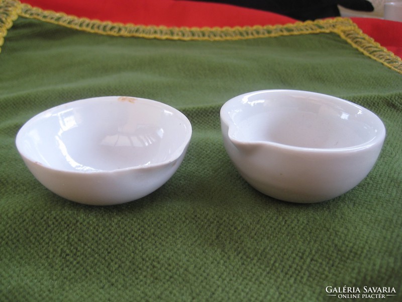 Apothecary porcelain 2 bowls