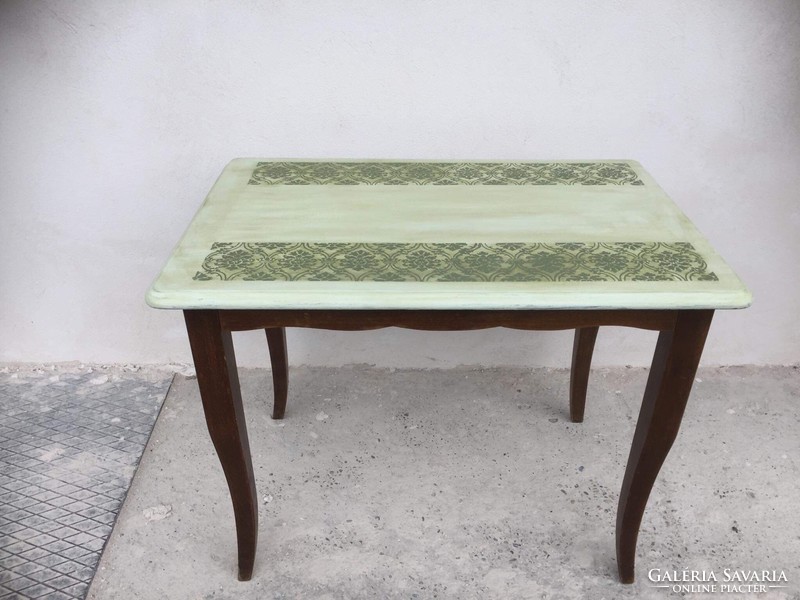 Vintage  kis asztal