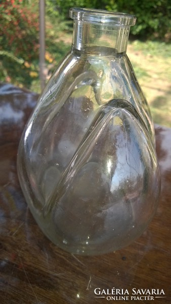 Dr.Noseda-gyönyörű formájú vastag falú díszüveg-palack