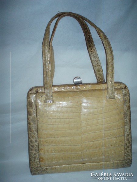 Vintage beige thick crocodile leather purse