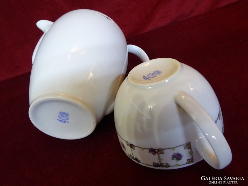 Alföldi porcelán teás készlet, négy csésze alátéttel + teakiöntő.  Vanneki!