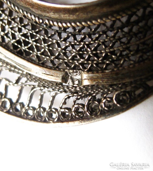 Old Egyptian filigree silver pendant / brooch.