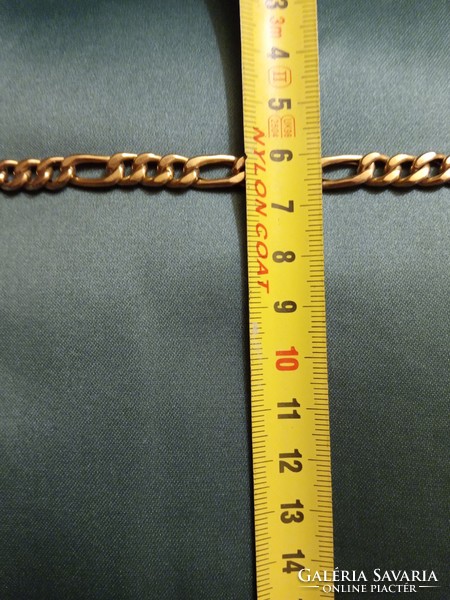 Gold bracelet, figaro pattern