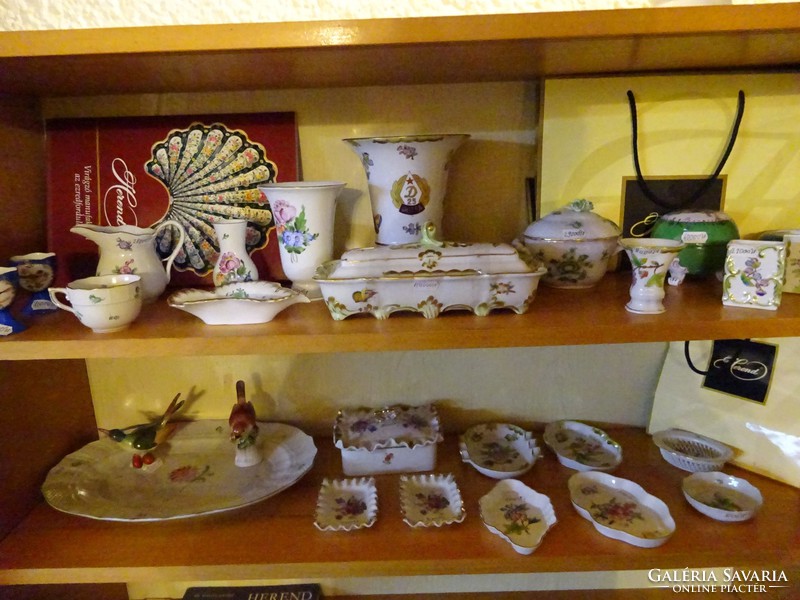 Meissen porcelain, antique cake set, seven pieces. He has!