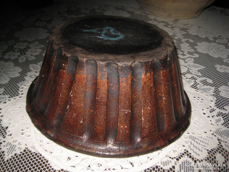 Kuglof oven, old, marked, 24 x 11 cm