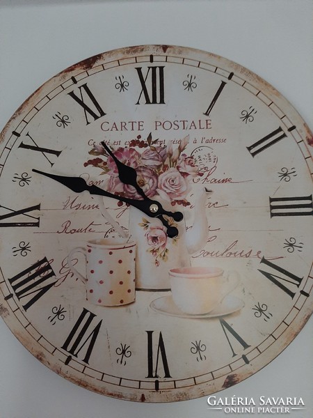 Vintage style wall clock with bouquet of flowers / provance /