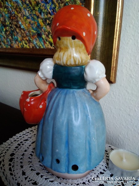 Nagyon ritka nagy méretű Goebel porcelán Piroska 1959-ből!