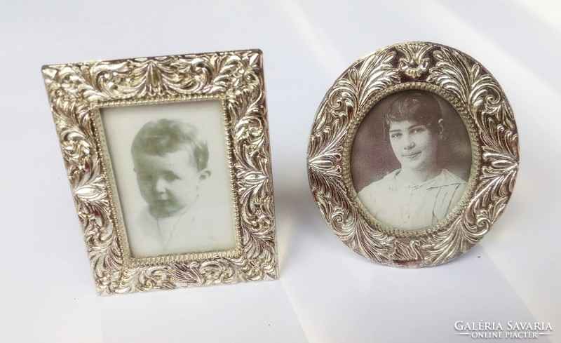 Old style picture frames