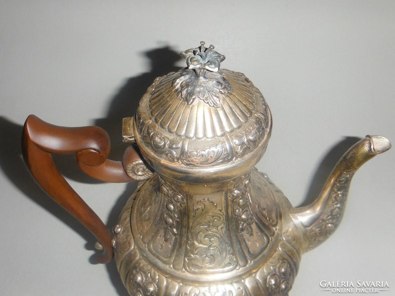 Large silver teapot - 680g