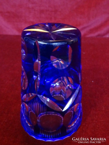 Ólomkristály kézzel csiszolt német kék színű váza. Magassága 10,5 cm. Vanneki!