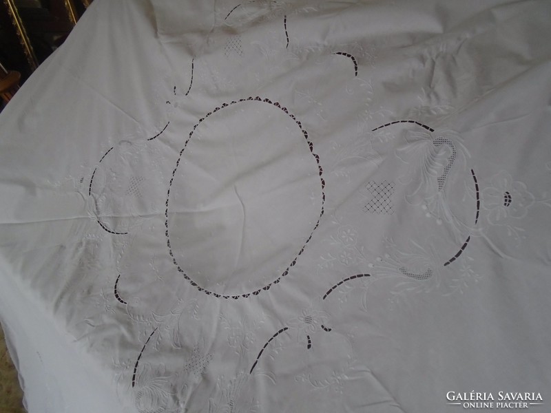 223 Cm. Diameter, hand embroidered cotton tablecloth.