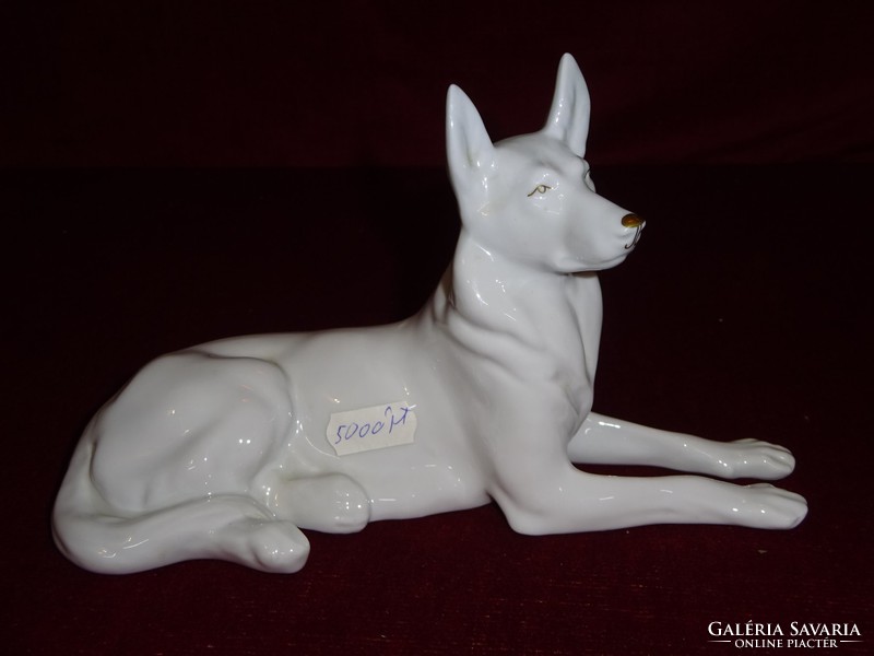 Hollóház porcelain figural sculpture, hand-painted wolfhound. He has!