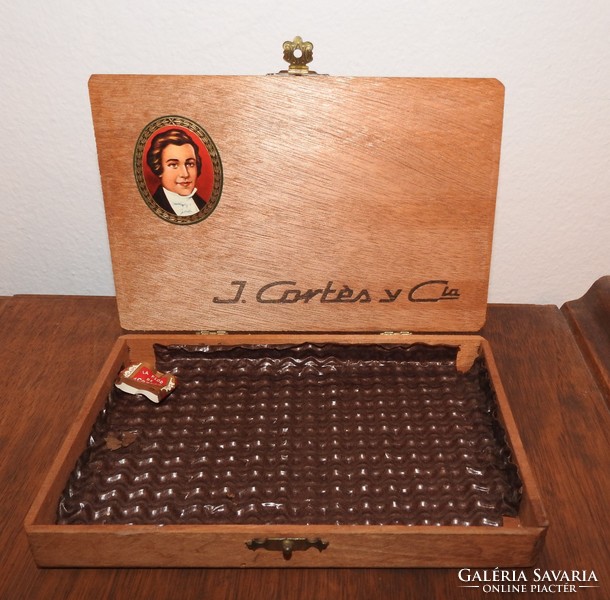 Antik J. Cartes szivardoboz - fa szivar doboz