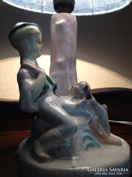 Mázas kerámia figurával díszített asztali lámpa - atikvitás