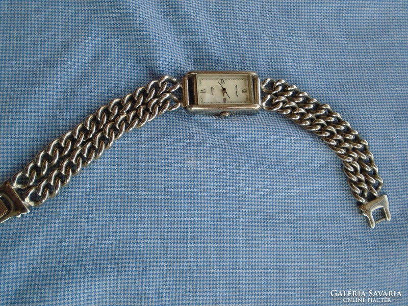 Francia art new luxus női  karkötös óra kagylóhélj színű számlappal nagy csuklóra jó 19,5 cm 
