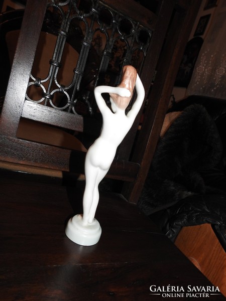 Aquincum nude woman - nude - nude woman adjusting her hair