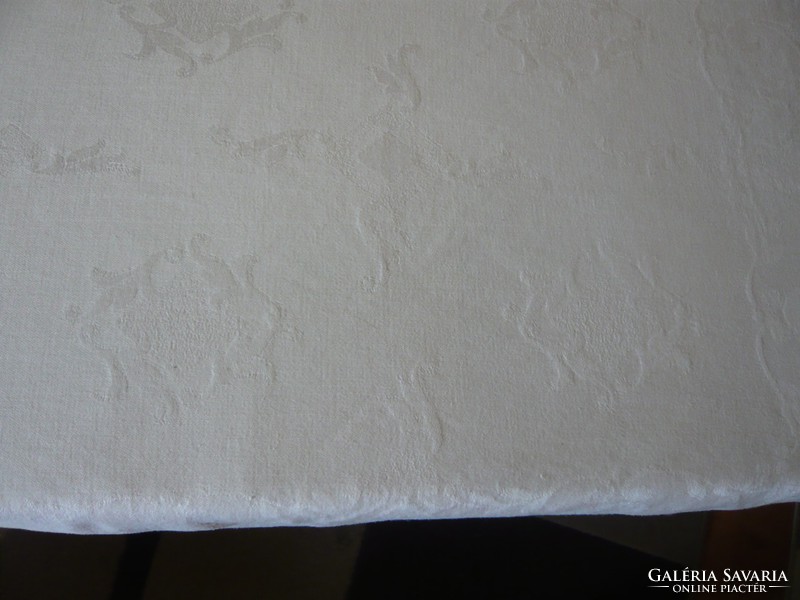 Damask tablecloth 170x150 cm