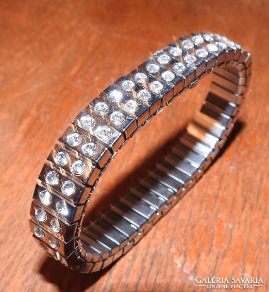 Double row stone metal expandable bracelet
