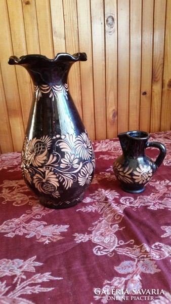 Beautiful glazed, engraved, ceramic vase, pouring for sale !.