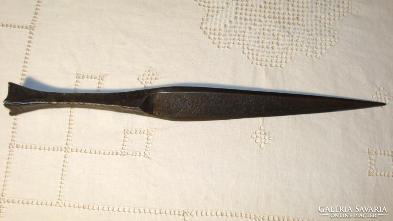Nausch Géza vas asztali tolltartó és levélbontó kés  /1,67 kg /