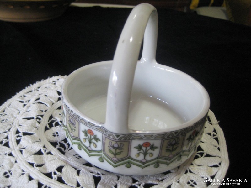 Mz: small bowl with austria ears, 11.5 x 10 cm