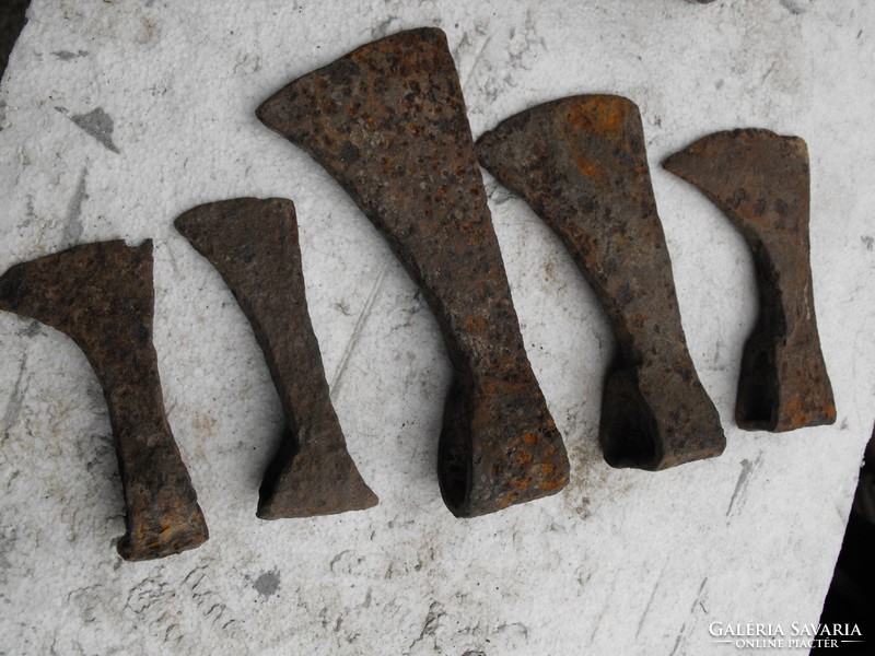 Középkori vas harci tokosbalta fokos balta gyűjtemény eredeti kovácsoltvas múzeum nak